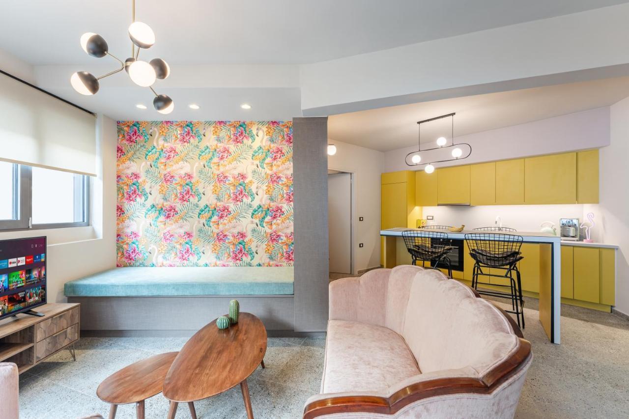 Pop Art Homm In Groovy Koukaki Appartement Athene Buitenkant foto