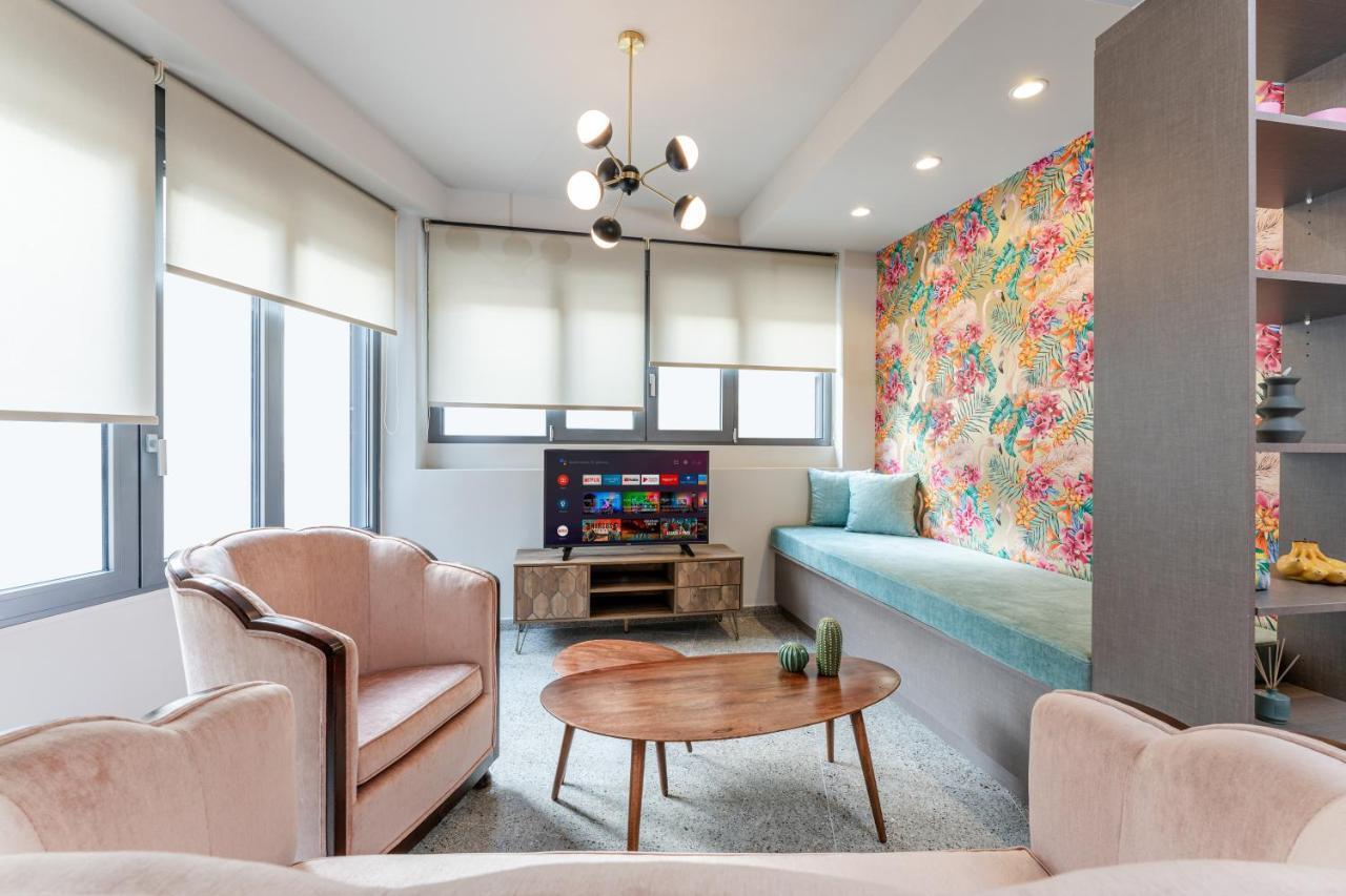 Pop Art Homm In Groovy Koukaki Appartement Athene Buitenkant foto