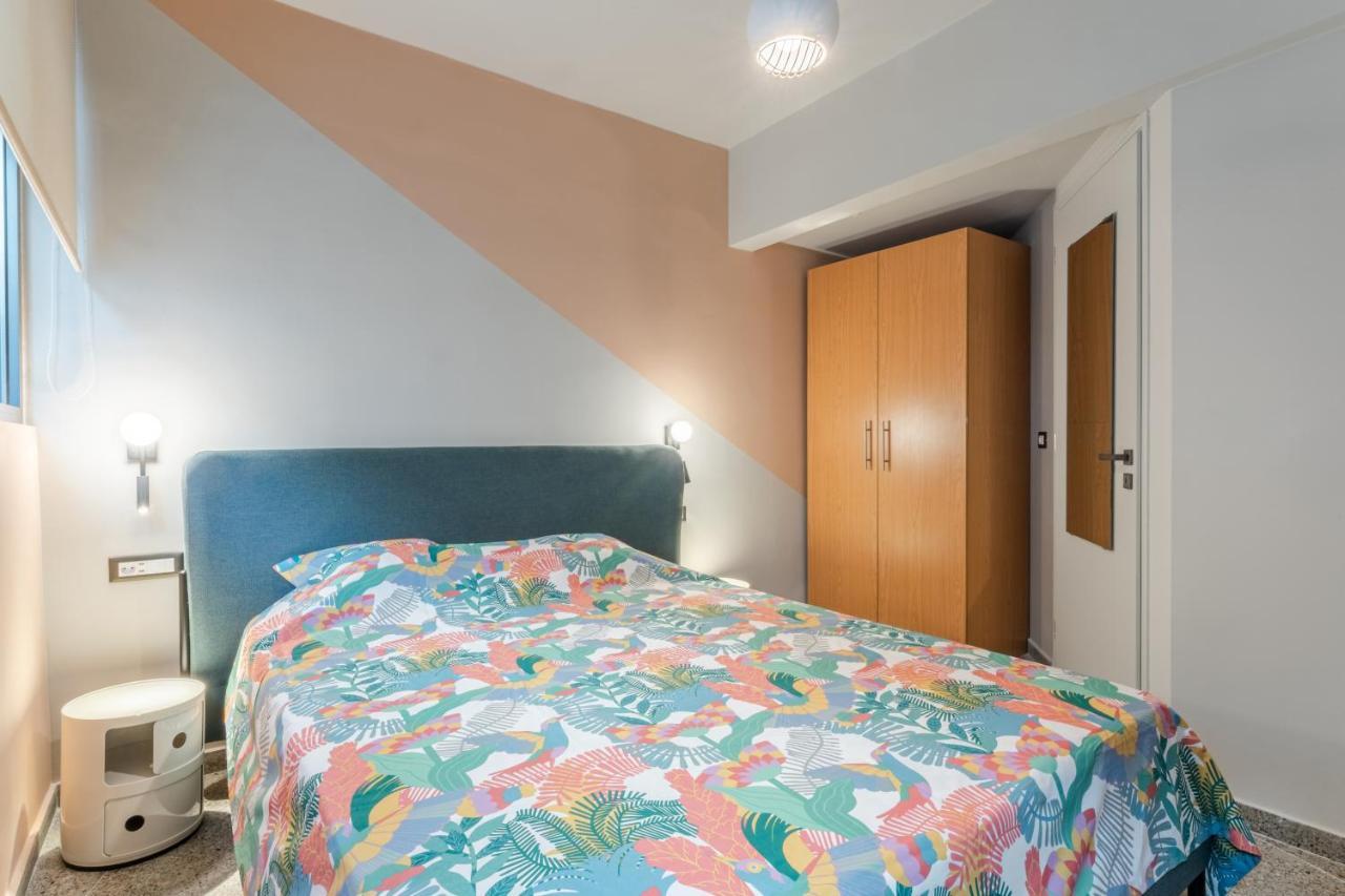 Pop Art Homm In Groovy Koukaki Appartement Athene Buitenkant foto